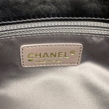 将图像加载到图库查看器中，CHANEL Lapin ChainShoulder Bag Black Lapin Leather Size 25
