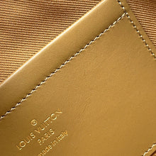将图像加载到图库查看器中，LOUIS VUITTON Utility/Crossbody BrownM80446 Monogram
