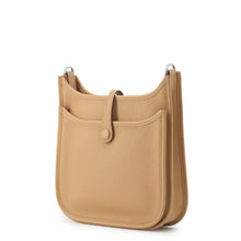 将图像加载到图库查看器中，HERMES Evelyne Biscuit Taurillon Clemence Size 23
