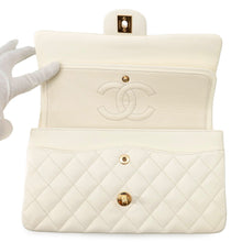 Load image into Gallery viewer, CHANEL Matelasse Double Flap Chain Shoulder Bag WhiteA01112 Lambskin Size 25
