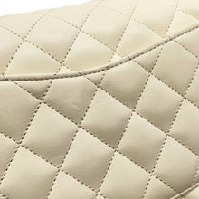 Load image into Gallery viewer, CHANEL Matelasse Double Flap Chain Shoulder Bag WhiteA01112 Lambskin Size 25
