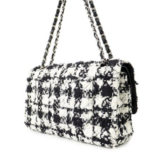 Load image into Gallery viewer, CHANEL Matelasse Double Flap Chain Shoulder Bag Black/WhiteA01112 Tweed Size 25
