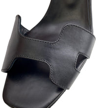 将图像加载到图库查看器中，HERMES Sandals Joy Black Leather Size 36

