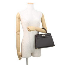 Load image into Gallery viewer, HERMES Kelly Sellier Be Blanc Epsom Size 25
