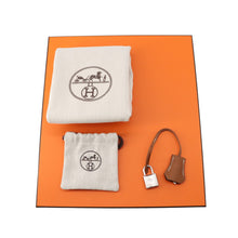 Load image into Gallery viewer, HERMES Birkin Gold Togo Leather Size 25
