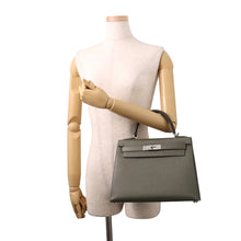 将图像加载到图库查看器中，HERMES Kelly Sellier Vert Gris Epsom Size 28
