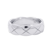 Load image into Gallery viewer, CHANEL Coco Crush Collection Ring Size Medium/59/#19J10570 18K White Gold
