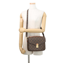 将图像加载到图库查看器中，LOUIS VUITTON Pochette Metis BrownM44875 Monogram Size MM
