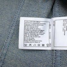 Load image into Gallery viewer, CHANEL Collarless denim jacket Size 38 BlueP70737 94% Cotton, 4% Elastopolyester, 2% Elastane
