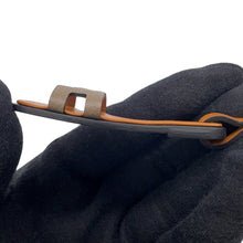 将图像加载到图库查看器中，HERMES Oran Nano Bag Charm Etoupe/Natural Sable/Black Epsom Swift Leather
