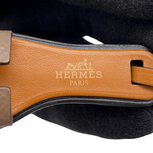 将图像加载到图库查看器中，HERMES Oran Nano Bag Charm Etoupe/Natural Sable/Black Epsom Swift Leather
