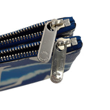将图像加载到图库查看器中，LOUIS VUITTON Pochette Double Zip BlueM69124 LV Escale
