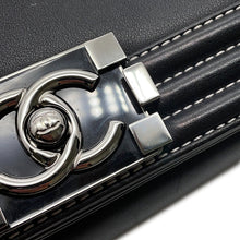 Load image into Gallery viewer, CHANEL Boy Chanel ChainShoulder Bag Black/SilverA67086 Leather Size 25
