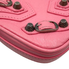 Load image into Gallery viewer, BALENCIAGA Lucagol Heart ChainShoulder Bag Pink722781 Leather
