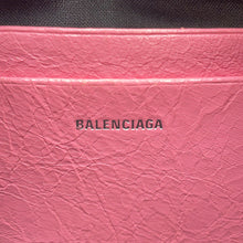 Load image into Gallery viewer, BALENCIAGA Lucagol Heart ChainShoulder Bag Pink722781 Leather
