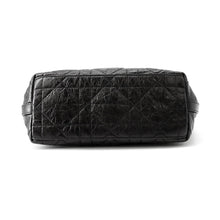 Load image into Gallery viewer, Dior Macrocannage Hobo Shoulder Bag BlackS3202UNIO_M900 CrinkledCalf Leather
