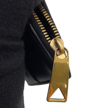 将图像加载到图库查看器中，Bottega Veneta Cassette Maxi Intrecciato Fragment Case Black681010 Leather
