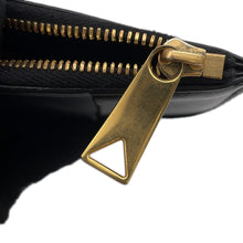 将图像加载到图库查看器中，Bottega Veneta Cassette Maxi Intrecciato Fragment Case Black681010 Leather
