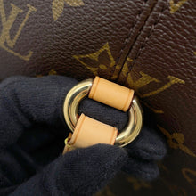 将图像加载到图库查看器中，LOUIS VUITTON Totally BrownM56689 Monogram Size MM
