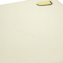 Load image into Gallery viewer, HERMES Kelly Sellier tricolor Nata / Jaune Poussin / Sesame Epsom Size 25
