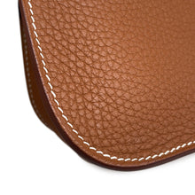 Load image into Gallery viewer, HERMES Halzan Gold Taurillon Clemence Size 25
