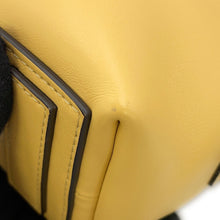 将图像加载到图库查看器中，Givenchy Antigona Soft YellowBB50F2B0WD-741 Calf Leather Size Medium
