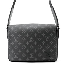 Load image into Gallery viewer, LOUIS VUITTON District NV3 NoirM46255 Monogram Eclipse Size PM
