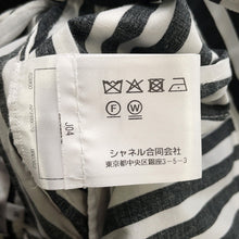 Load image into Gallery viewer, CHANEL Coco Beach Striped Bottom Pants Size 36 Black/WhiteP76233 98% Cotton, 2% Elestain
