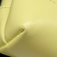 将图像加载到图库查看器中，CHANEL ChainClutch Shoulder Bag YellowAP3875 Lambskin
