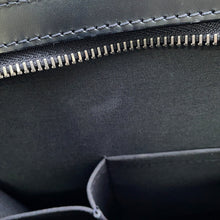 将图像加载到图库查看器中，LOUIS VUITTON Madeleine NoirM59342 Epi Leather Size GM
