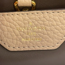 Load image into Gallery viewer, LOUIS VUITTON Capucines GaletM94634 Taurillon Leather Size BB
