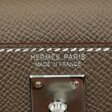 将图像加载到图库查看器中，HERMES Mini Kelly 2 Etoupe Epsom
