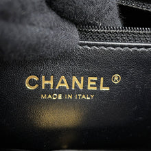将图像加载到图库查看器中，CHANEL Top Handle Matelasse Chain Bag BlackAS4544 B14863 94305 Shiny Calf Leather
