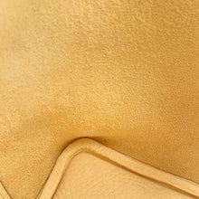 Load image into Gallery viewer, HERMES Picotin Lock Nata Taurillon Clemence Size PM
