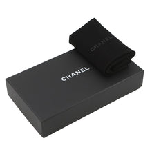 Load image into Gallery viewer, CHANEL 19 Small zip wallet PurpleAP0948 Lambskin
