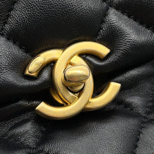 将图像加载到图库查看器中，CHANEL Single flap Matelasse Chain Shoulder BlackAS3206 Lambskin Size Small
