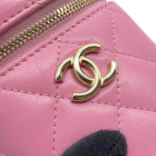 Load image into Gallery viewer, CHANEL Matelasse Vanity Bag PinkAP2730 Lambskin
