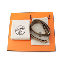 Load image into Gallery viewer, HERMES Evelyne 3 Etoupe Taurillon Clemence Size PM
