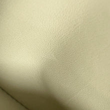 将图像加载到图库查看器中，The Row E/W Top Handle Bag milkW1285L133 Leather
