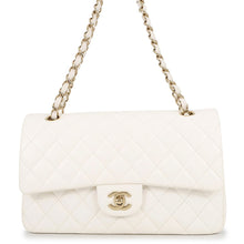 Load image into Gallery viewer, CHANEL Matelasse Double Flap Chain Shoulder Bag WhiteA01112 Caviar Leather Size 25
