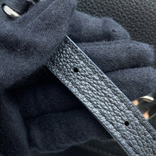 将图像加载到图库查看器中，LOUIS VUITTON Rock Me Ever NoirM53937 Leather Size BB
