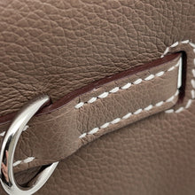 将图像加载到图库查看器中，HERMES Kelly Dance 2 Etoupe Evercolor
