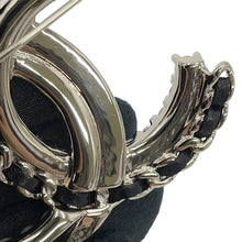 Load image into Gallery viewer, CHANEL CC Logo BroochAB8609-B08593-NJ194 Metal Lambskin Strass Faux Pearl
