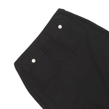Load image into Gallery viewer, CHANEL CC Logo Medium Length Skirt Size 34 Black/WhiteP64748-K60697-N8127 Viscose 94% Polyamide 4% Elastane 2%
