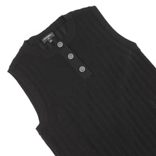 Load image into Gallery viewer, CHANEL CC Logo Button Rib Knit Vest Top Size 38 BlackP70420-K10048-94305 Cotton98% Polyurethane1% Polyamide1%
