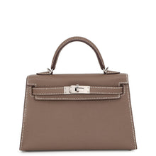 将图像加载到图库查看器中，HERMES Mini Kelly2 Etoupe Epsom
