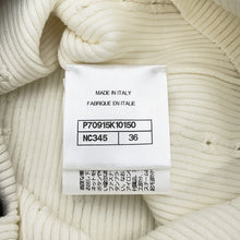 Load image into Gallery viewer, CHANEL CC Logo Short Sleeve Knit Size 36 IvoryP70915-K10150-NC345 Wool90% Polyamide8% Polyurethane2%
