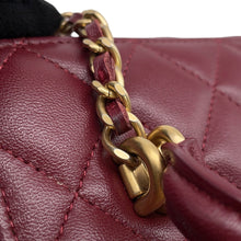 将图像加载到图库查看器中，CHANEL Matelasse 2-way Shoulder Vanity RedAP2199 Lambskin
