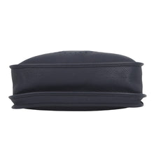 Load image into Gallery viewer, HERMES Evelyne Blue Nuit Taurillon Clemence Size GM
