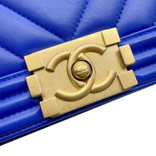 Load image into Gallery viewer, CHANEL Chevron Boy Chanel ChainShoulder BlueA67085 Lambskin Size Small
